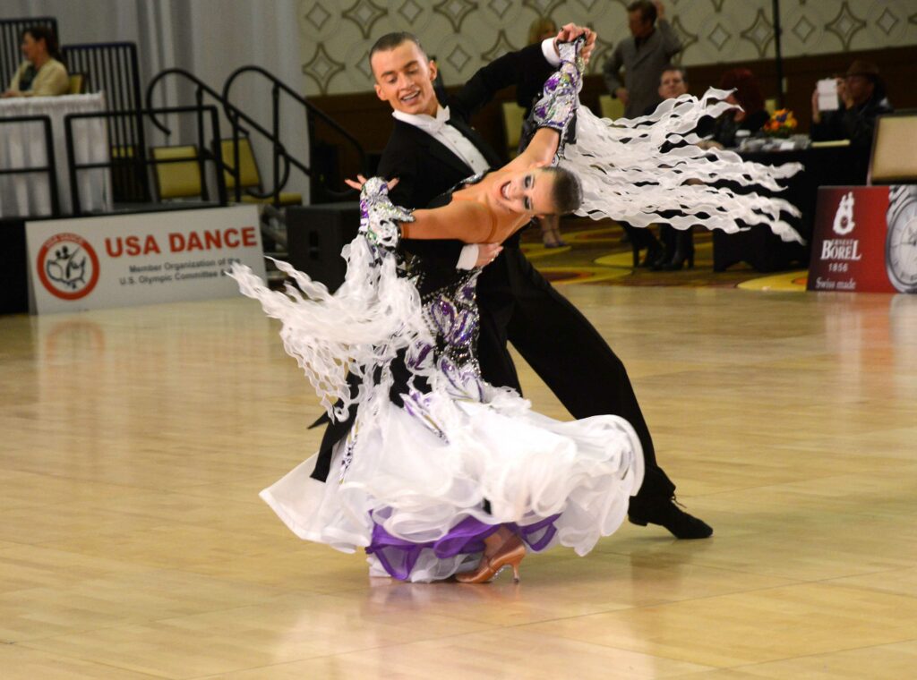 Taras Savitskyy and Tatiana Seliverstova won three United States Adult International 10-Dance Championships.  Here they are dancing in the 2013 Nationals.